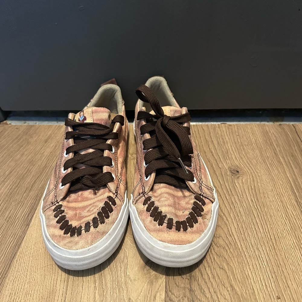 Reba by Justin Women's Tan and Brown Sneakers